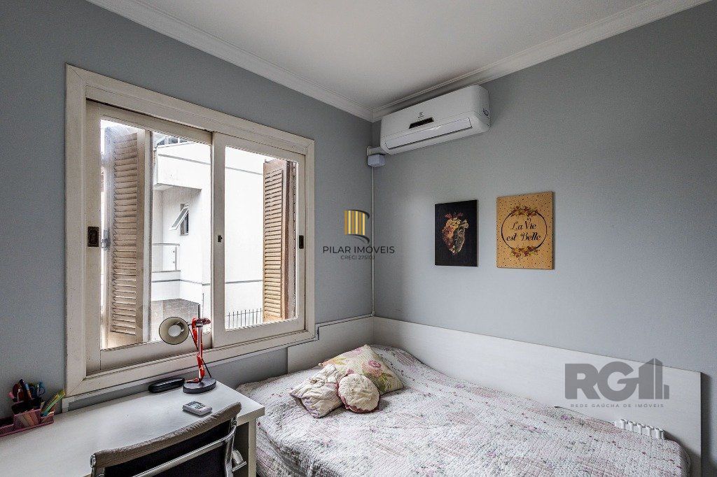 Casa de Condomínio 3 dormitórios no bairro Jardim Itu