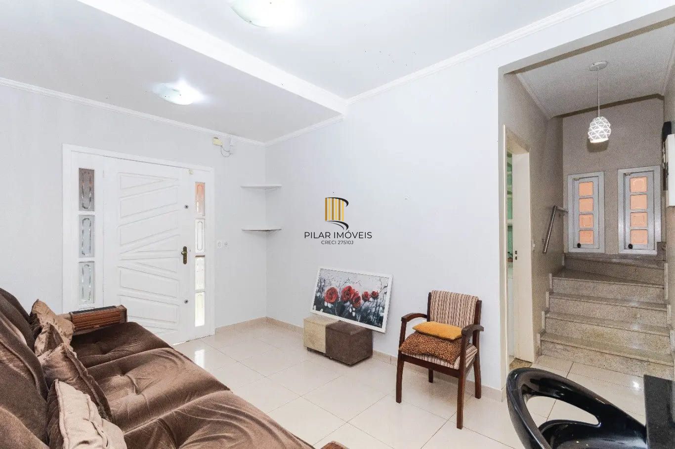 Casa com 3 dormitórios e 223m² à venda em Parque Santa Fé, Porto Alegre.