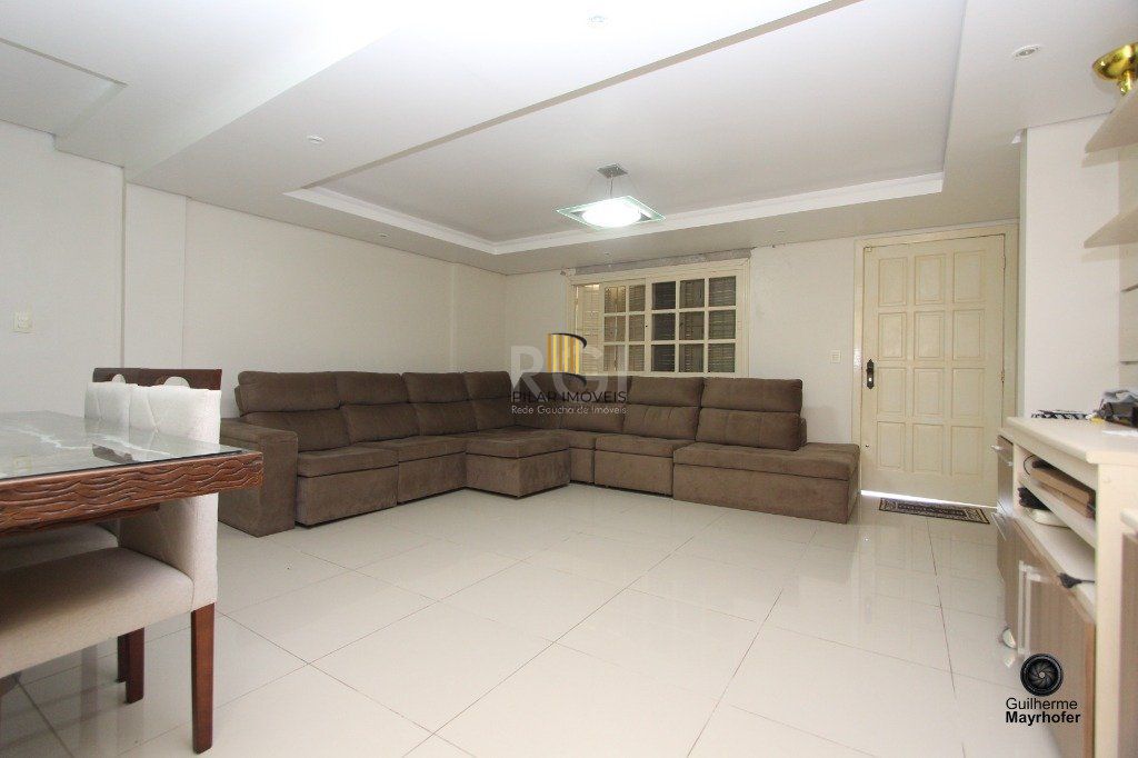 Casa para Venda - 120m², 3 dormitórios, sendo 1 suites, 2 vagas - Medianeira