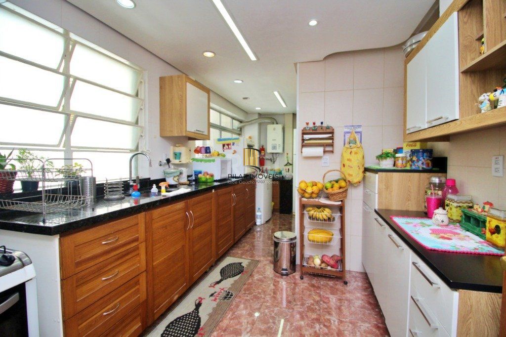 Apartamento para Venda - 103m², 3 dormitórios, sendo 1 suites, 1 vaga - Centro