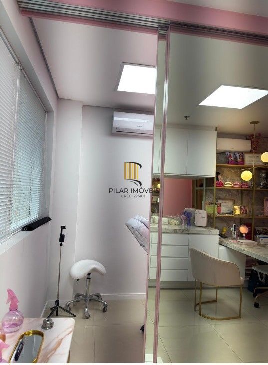 Sala comercial 36m² com vaga rotativa no Doc Santana