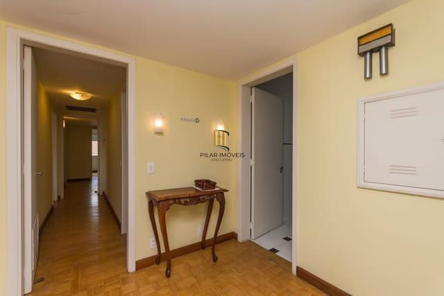 Apartamento 4 dorms à venda Rua Vinte e Quatro de Outubro, Moinhos de Vento - Porto Alegre