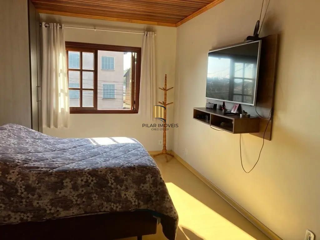 Casa de 3 dormitórios com 181m² à venda em Partenon, Porto Alegre.