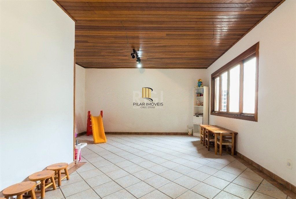 Casa Em Condomínio 224m², Bairro Tristeza