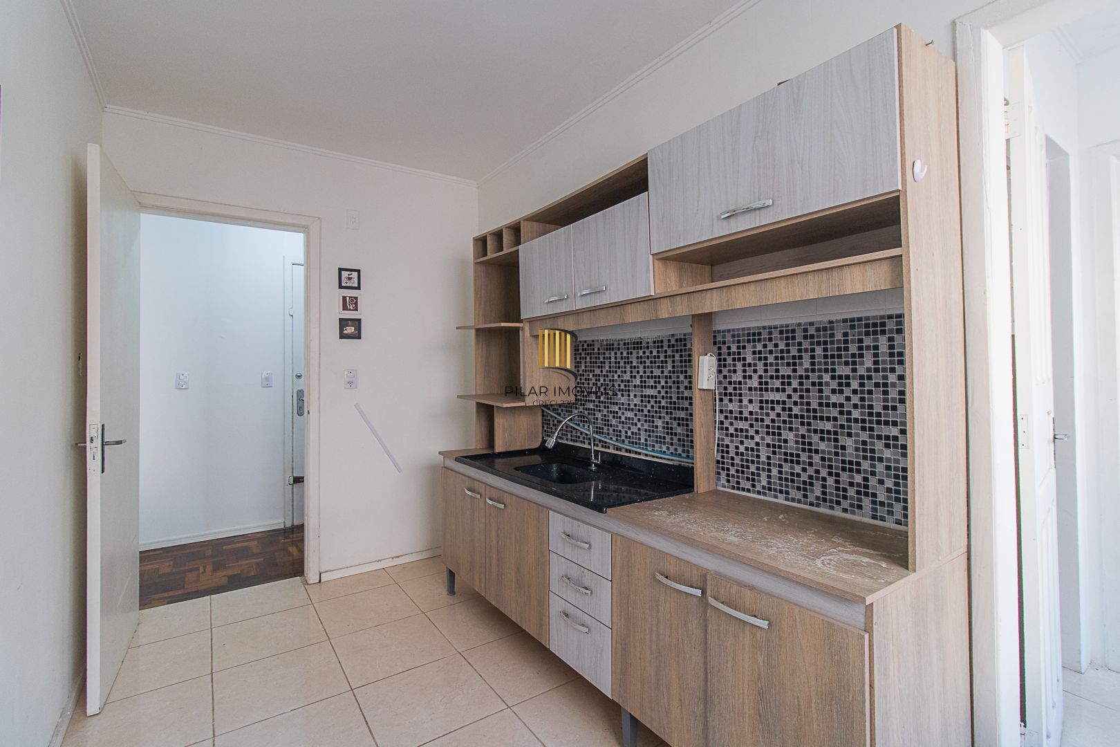Apartamento de 03 dormitorios no bairro Teresopolis Porto Alegre-RS