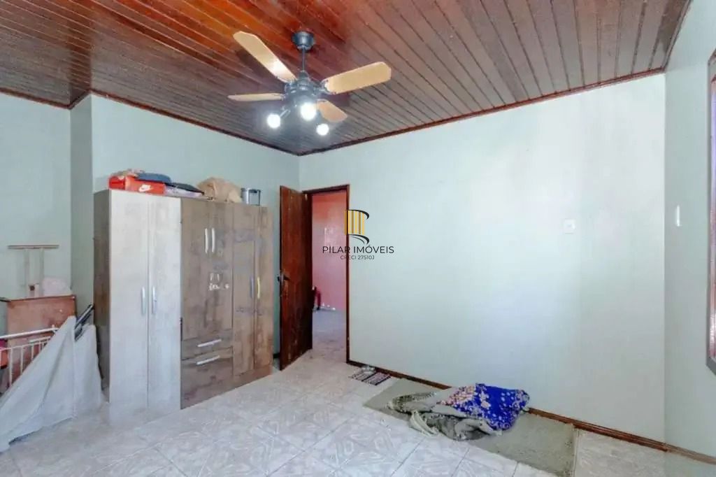 Casa à venda com 3 dormitórios, 1 suíte e espaço gourmet em terreno alto
