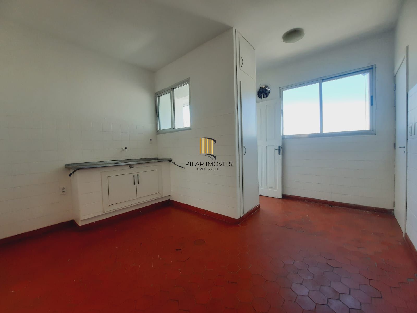 Apartamento 3 dormitórios no bairro Cidade Baixa/ Porto Alegre.