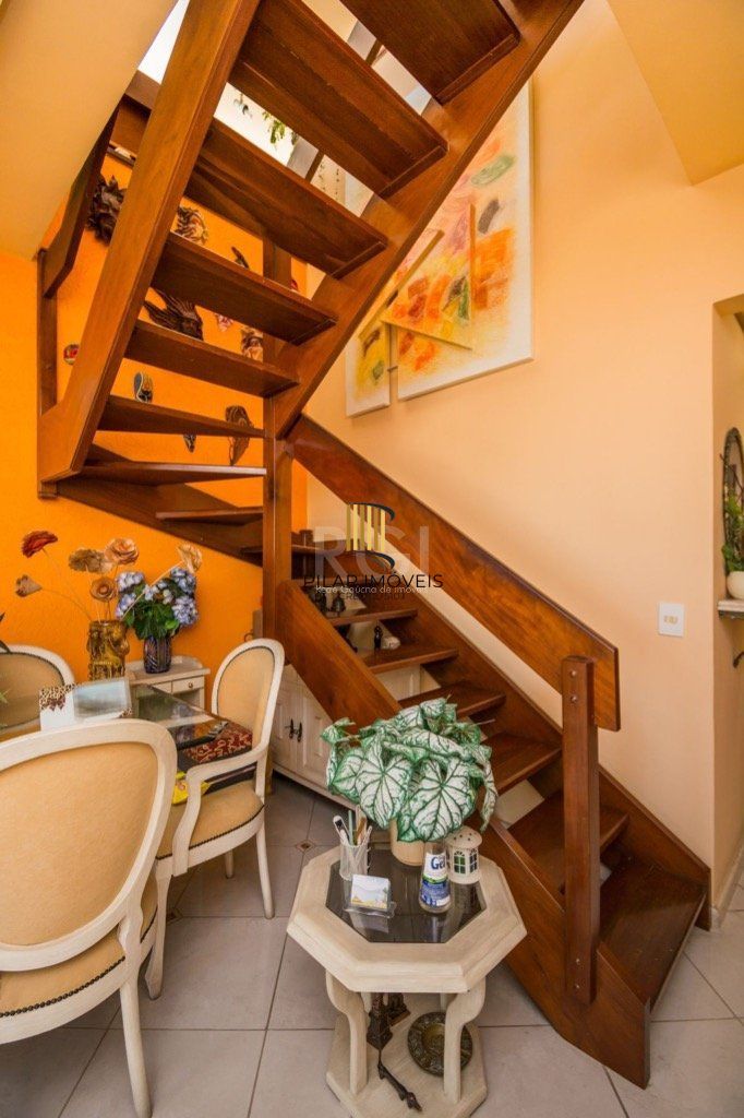 Cobertura para Venda - 199m², 3 dormitórios, sendo 1 suites, 2 vagas - Azenha
