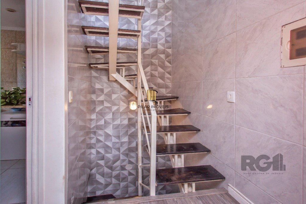 Casa em condomínio de 177m², 3 dormitórios, 1 vaga no bairro Ipanema
