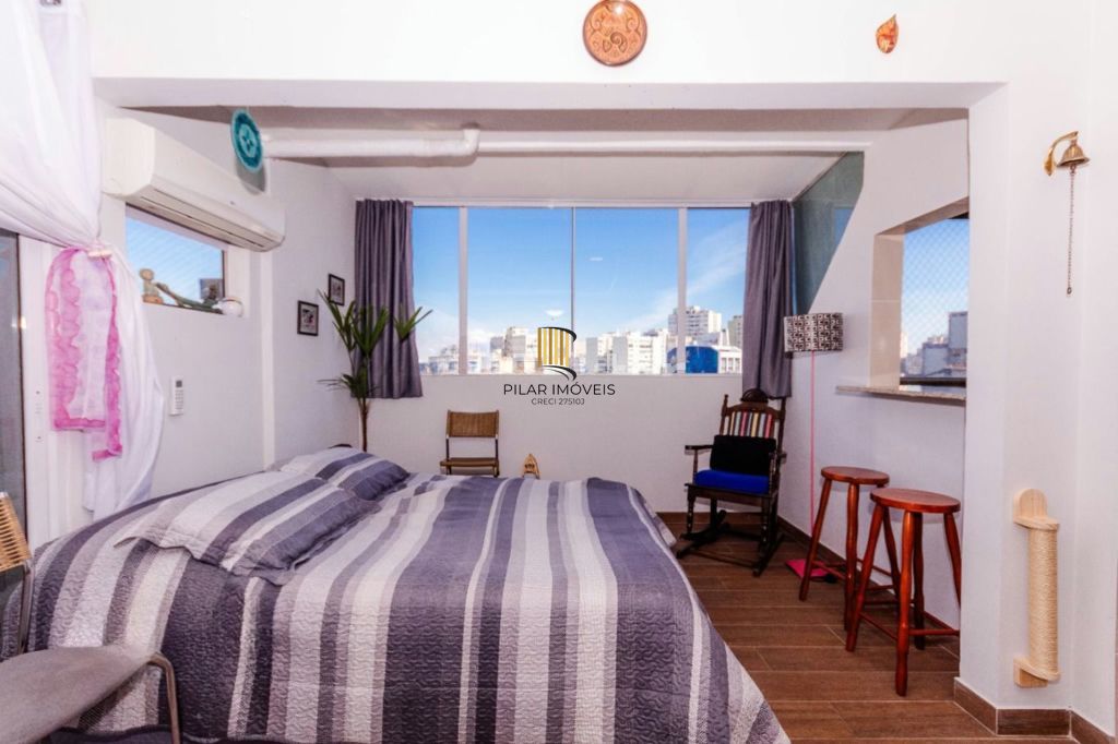 Cobertura 2 dormitórios à venda Avenida Alberto Bins, Floresta - Porto Alegre