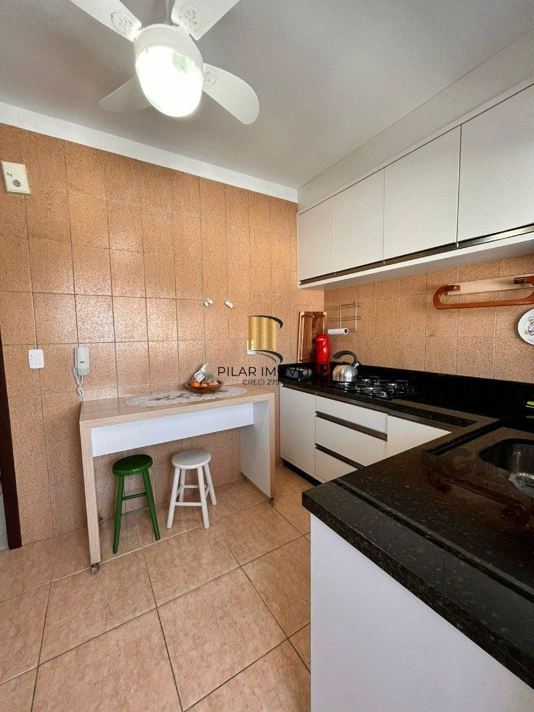 Cobertura para Venda - 120m², 3 dormitórios, sendo 1 suites, 1 vaga - Centro