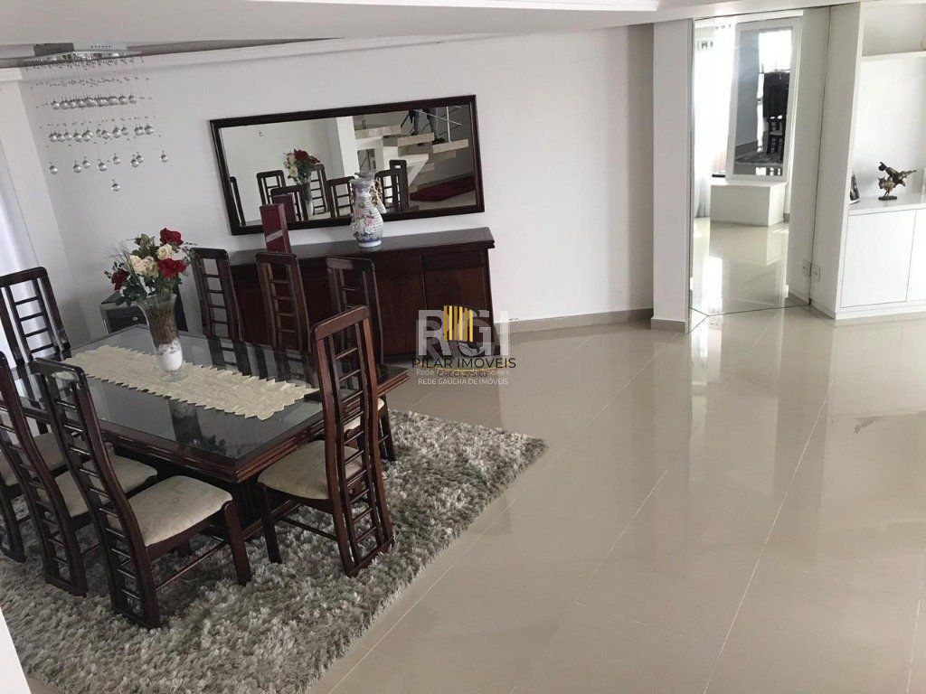 Casa para Venda - 319.25m², 6 dormitórios, sendo 4 suites, 3 vagas - Jardim Floresta