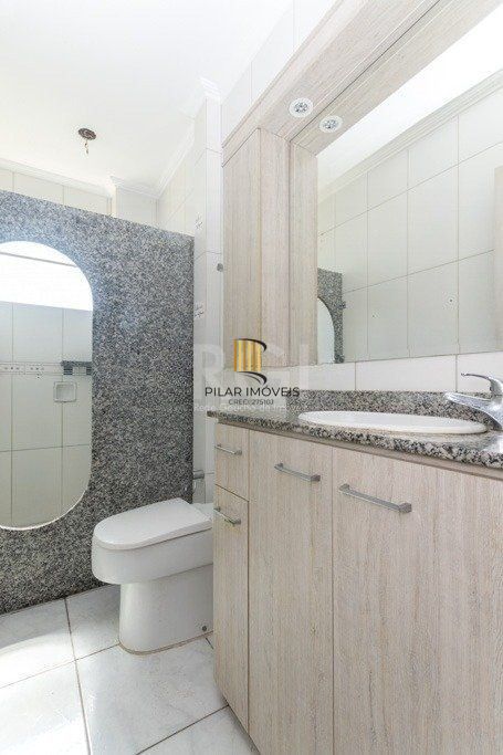 Apartamento 100m² no bairro Farroupilha - semi mobiliado, 3 dormitórios, 1 suíte e 1 vaga