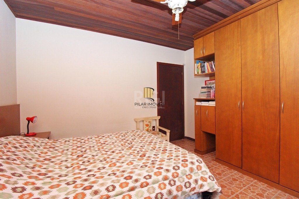Casa para Venda - 150m², 4 dormitórios, sendo 1 suites, 3 vagas - Nonoai