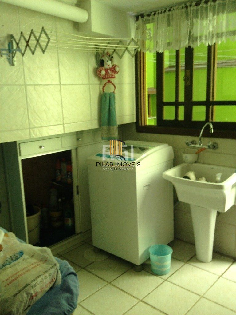 Casa Condominio para Venda - 350m², 4 dormitórios, sendo 1 suites, 2 vagas - Nonoai