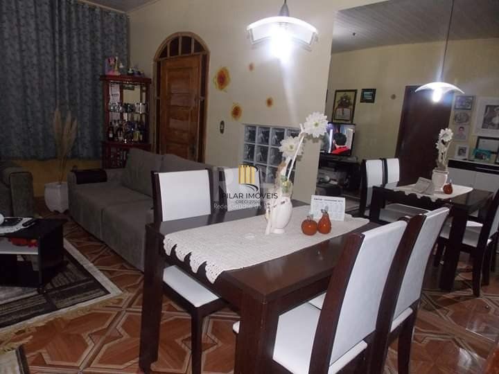 Casa para Venda - 150m², 2 dormitórios, 4 vagas - Ponta Grossa