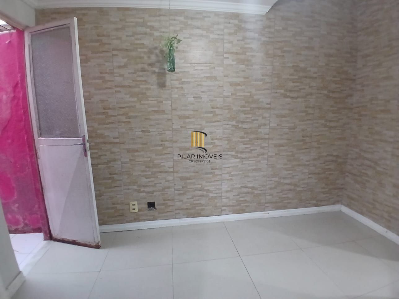 Apartamento garden de 02 dormitórios no bairro Petropolis-Porto Alegre/RS