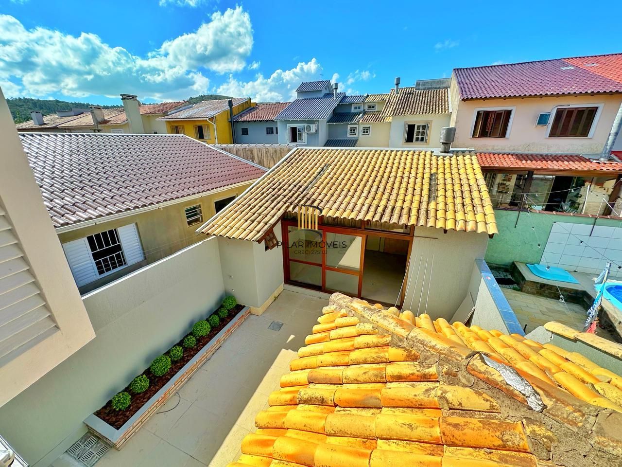 Casa 3 dormitórios no bairro Hípica