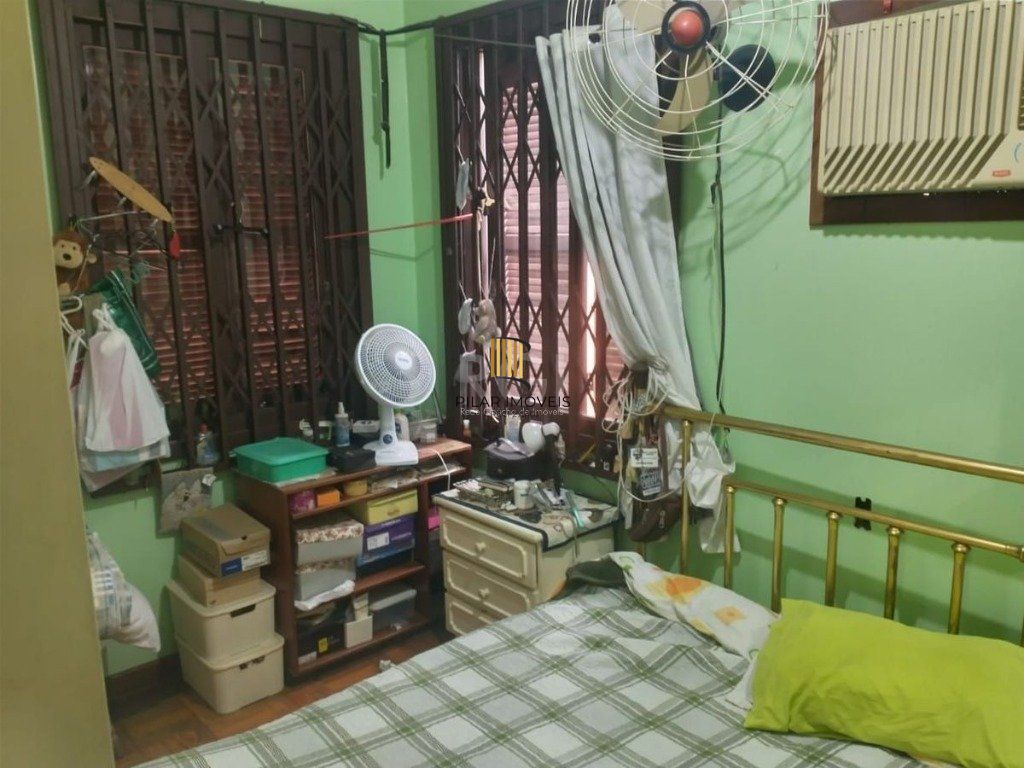 Casa para Venda - 220m², 3 dormitórios, 4 vagas - Teresópolis