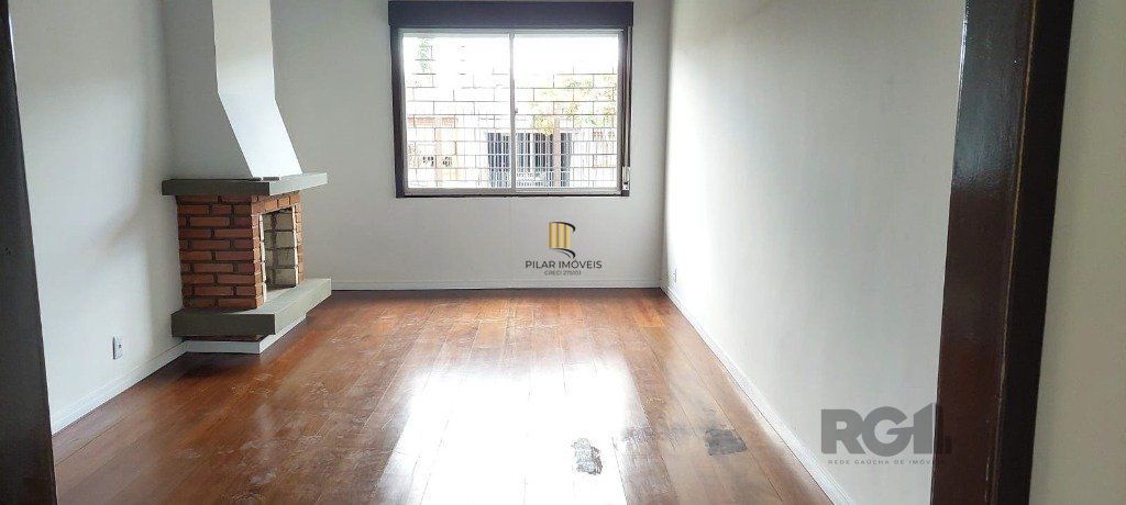 Casa com 3 dormitórios no bairro Sarandi
