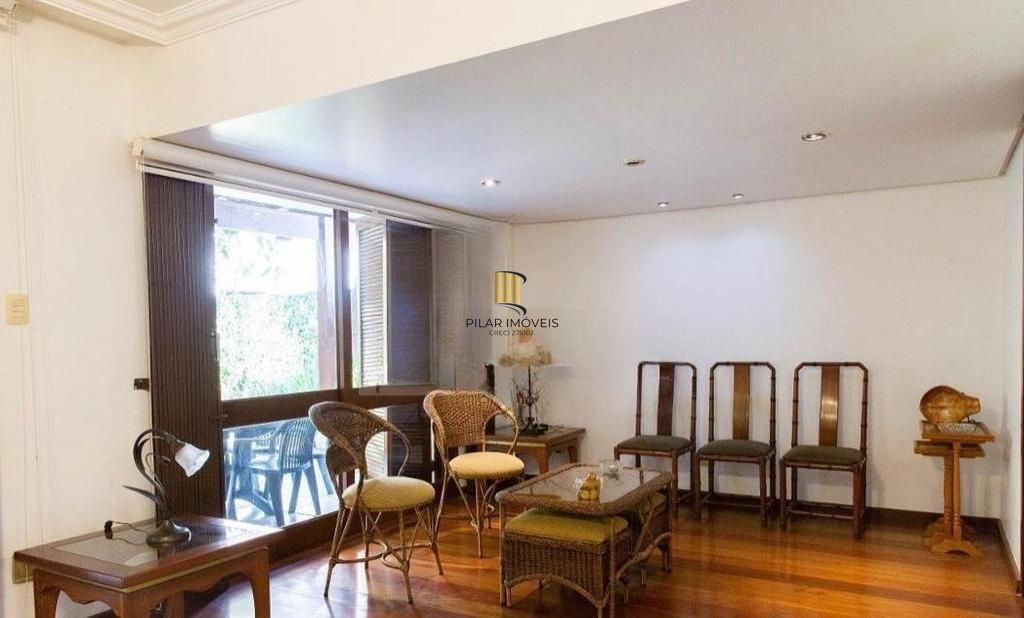 Casa de 3 dormitórios à venda no Bairro, Jardim do Salso - Porto Alegre