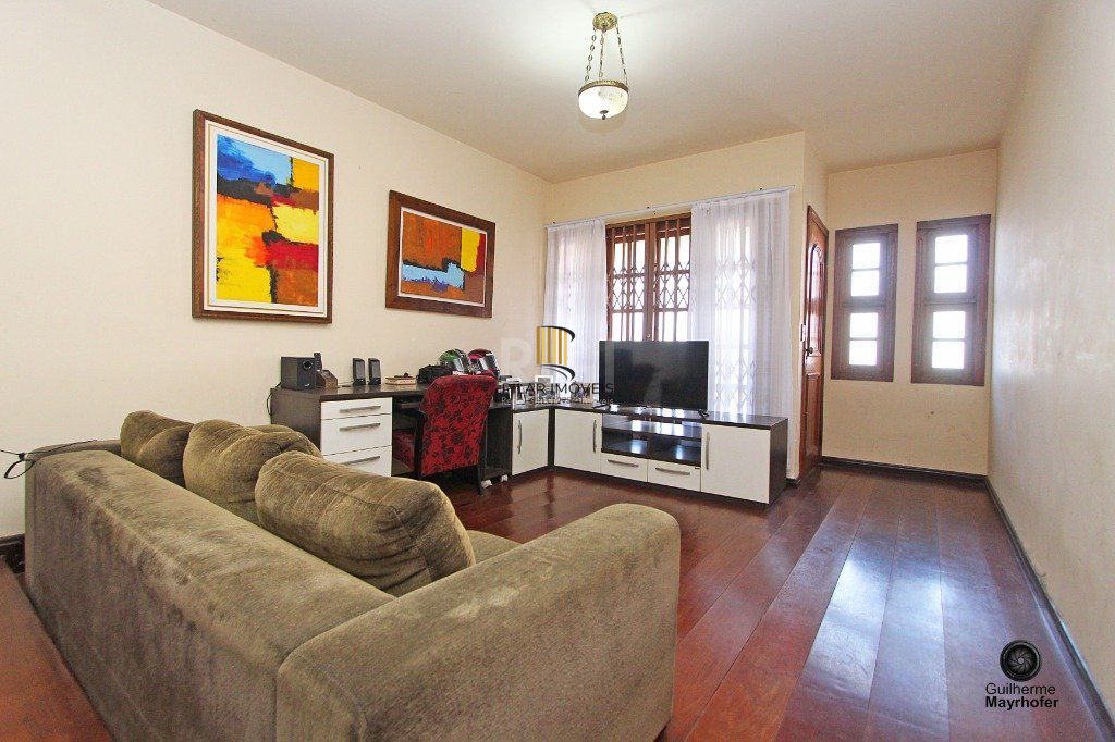 Casa para Venda - 180m², 3 dormitórios, sendo 1 suites, 3 vagas - Parque dos Maias