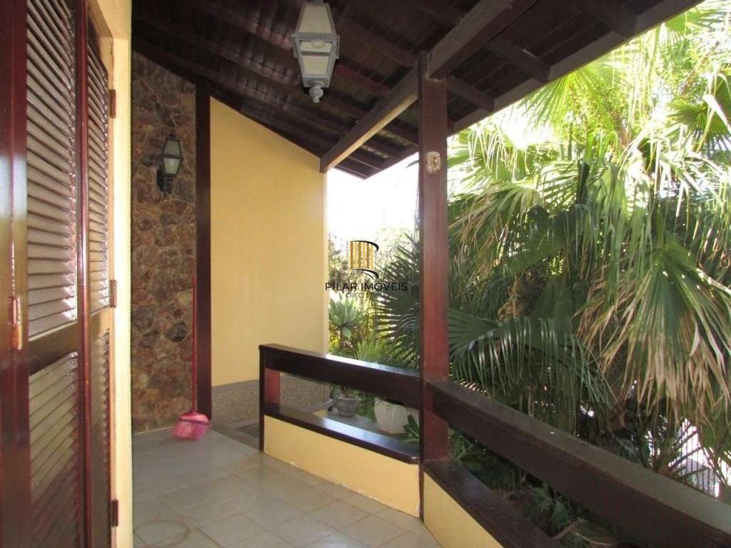 Casa de 250m², bairro Josefa Barreto