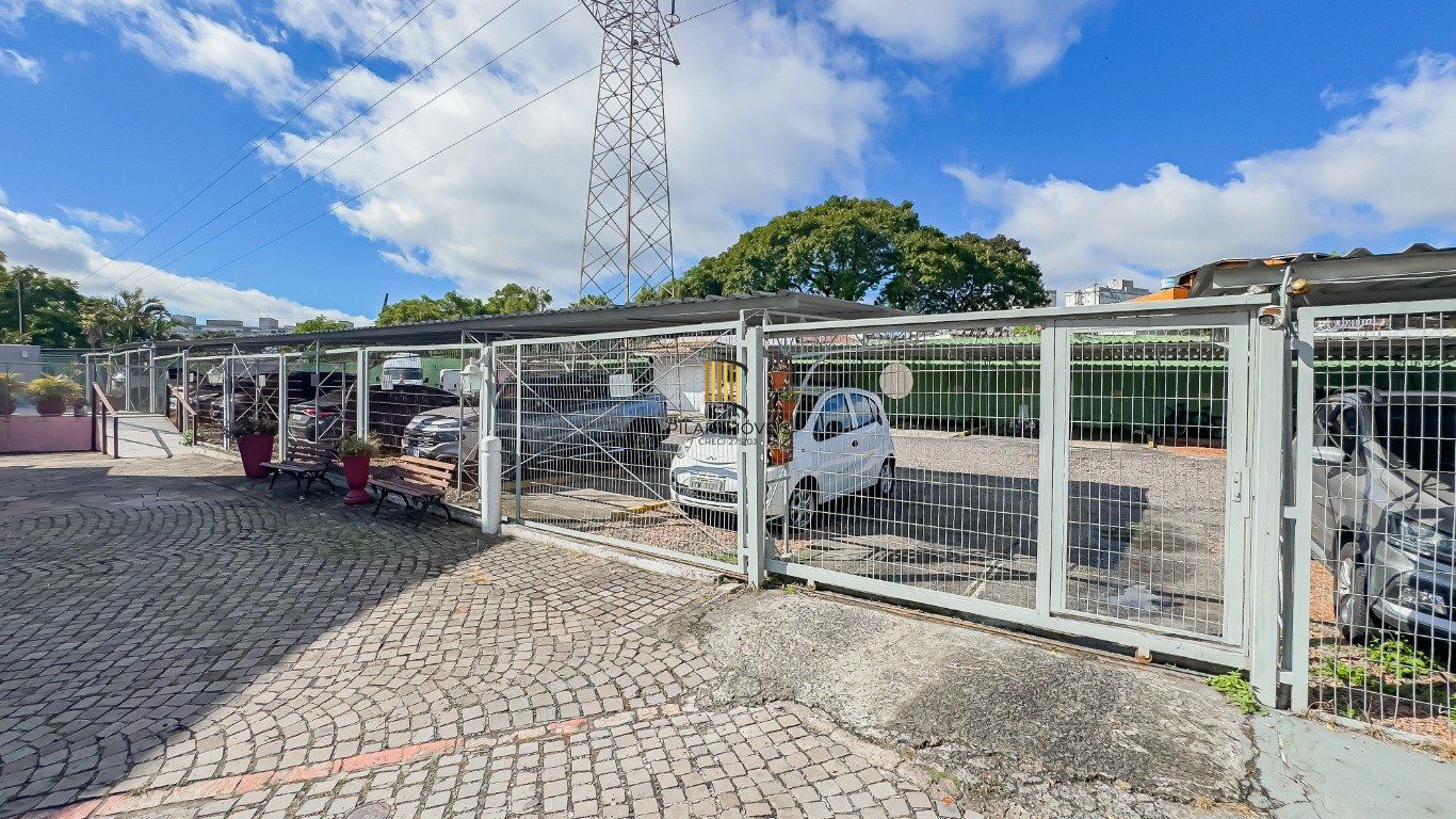 Casa em Condomínio de 2 dormitórios à venda em Sarandi, Porto Alegre.