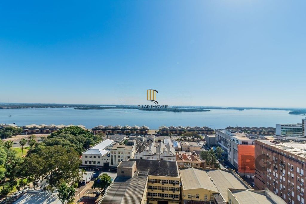 Excelente apartamento de 30m² com 1 dormitório no Centro Histórico.