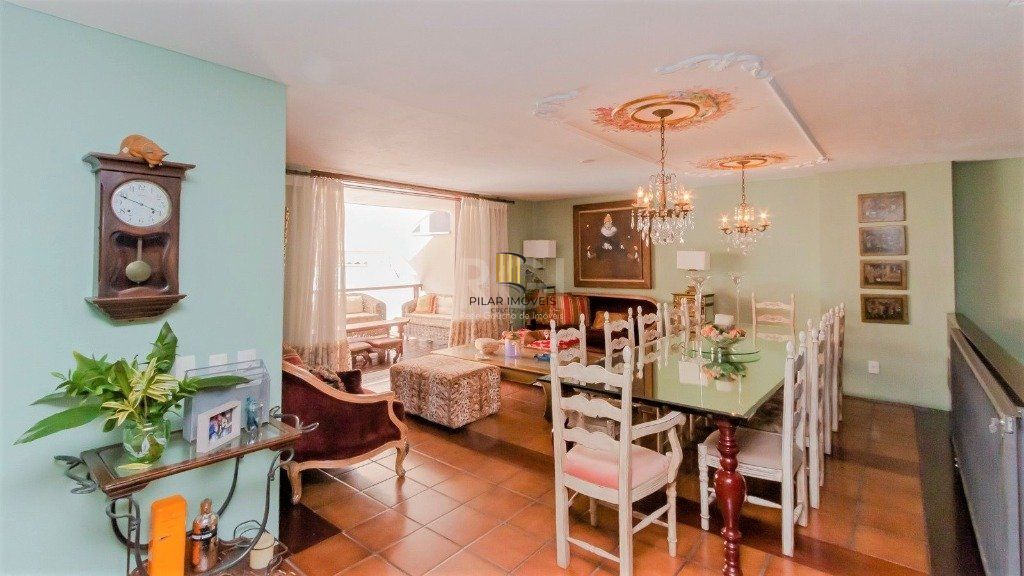 Casa De 602m²,  Bairro Bela Vista