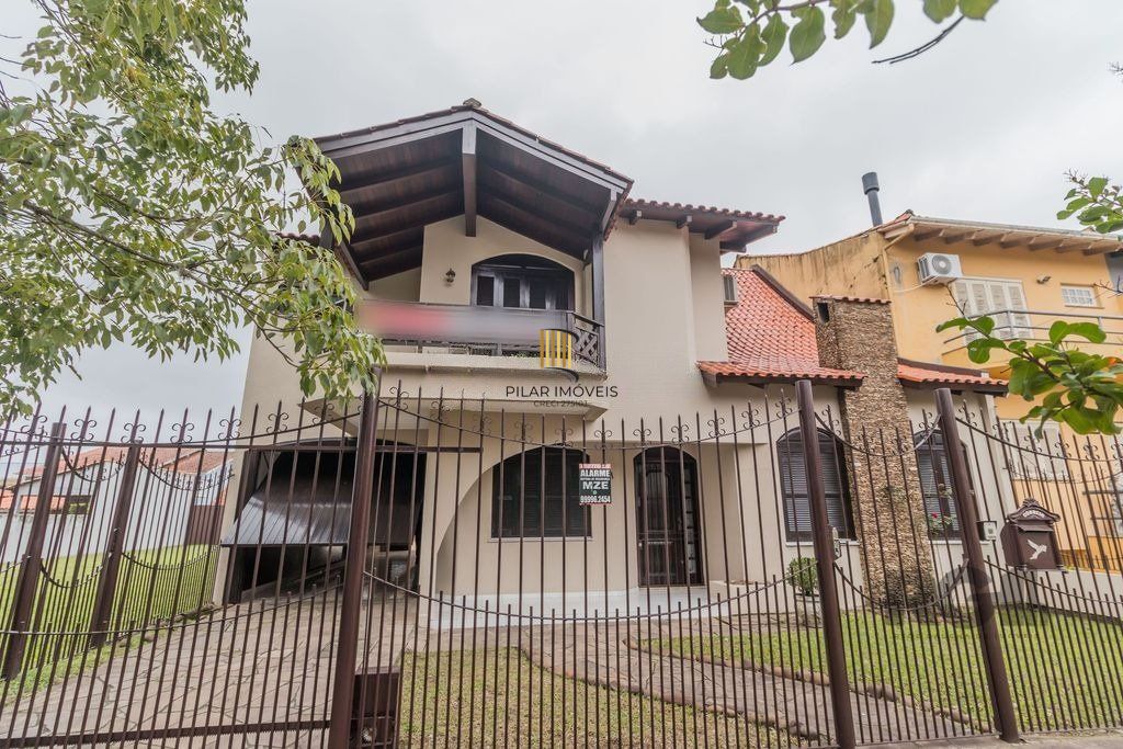 Casa com 287m², 5 dormitórios, piscina, 4 vagas no bairro Jardim Itu