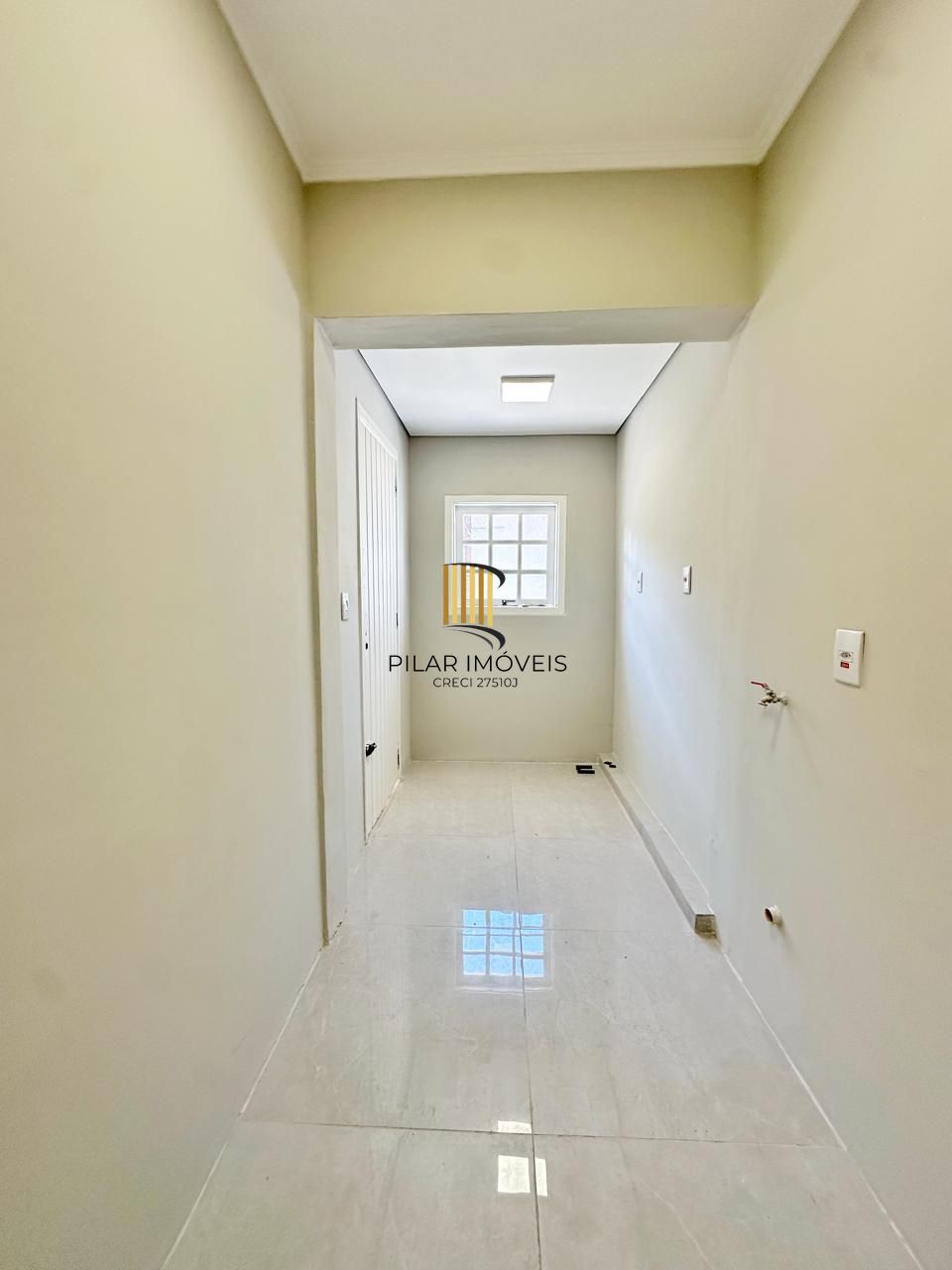 Casa 3 dormitórios no bairro Hípica