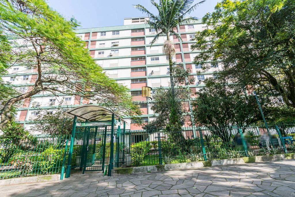 Apartamento Térreo 2 dorms à venda Rua Felizardo Furtado, Petrópolis - Porto Alegre