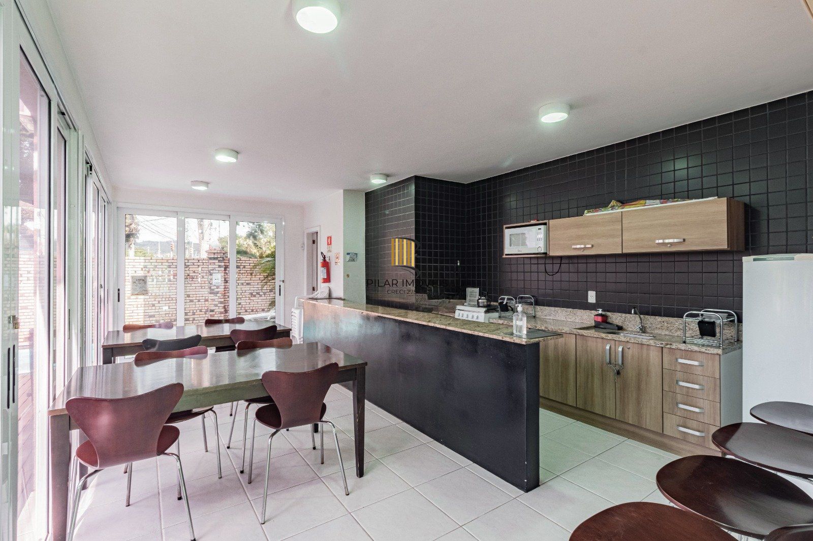 Casa em Condomínio com 3 quartos, 1 vaga e 98m² Avenida Juca Batista - Ipanema, Porto Alegre