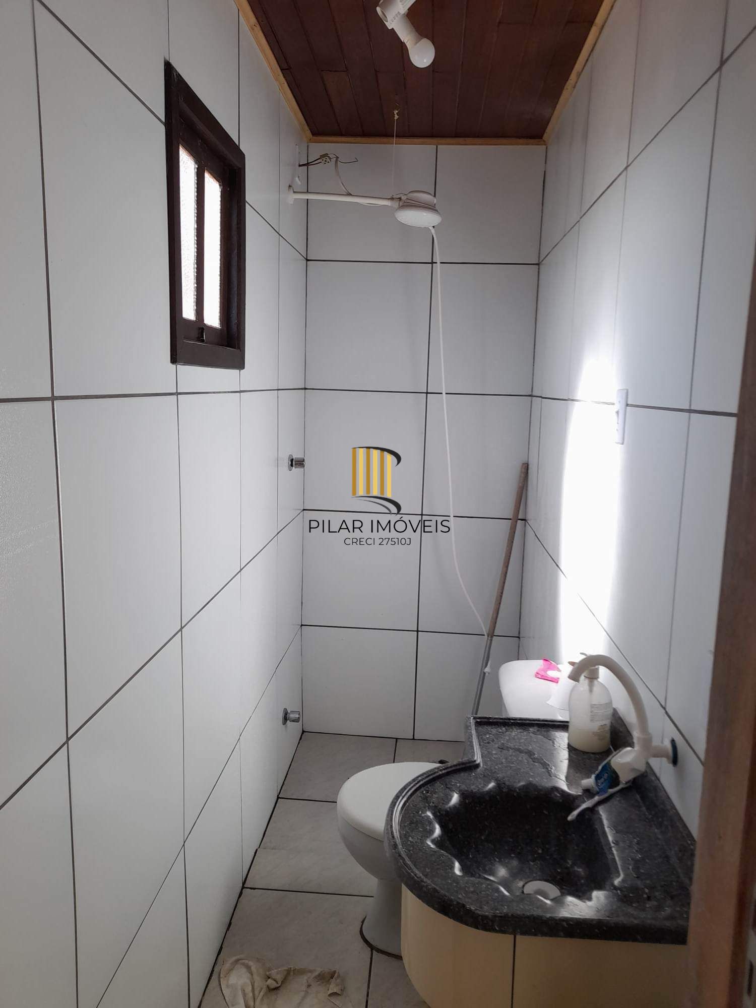 Casa à venda com piscina no bairro Glória, Zona Sul de Porto Alegre – 207m² construídos, pátio amplo e excelente potencial residencial