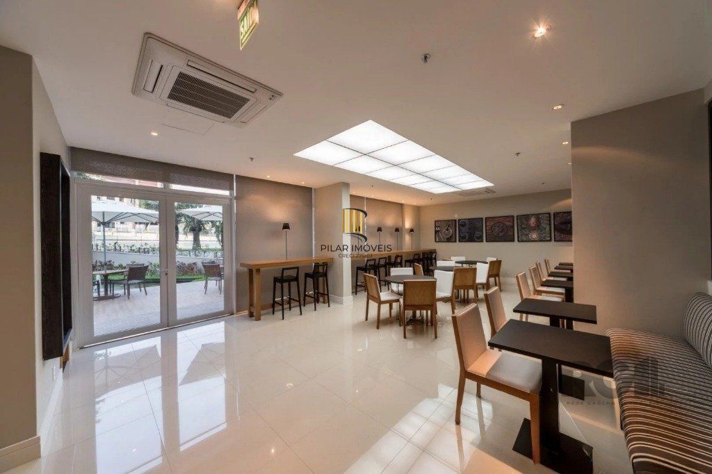 Conjunto/Sala para Venda - 35m², 0 dormitórios, 1 vaga - Petrópolis