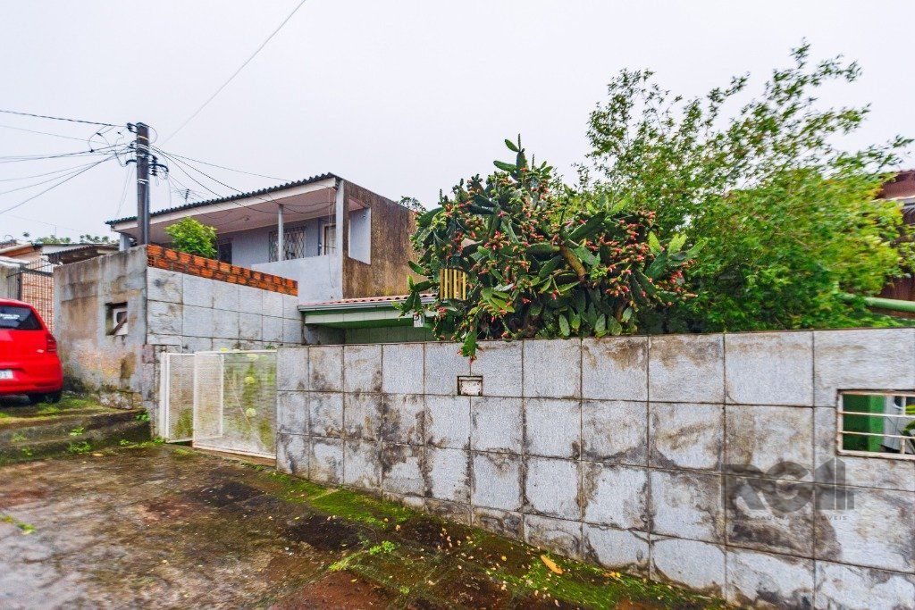 Casa de 4 Dormitório(s) Bairro Nonoai - Porto Alegre
