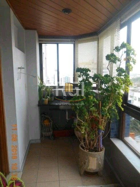 Apartamento para Venda - 137m², 3 dormitórios, sendo 1 suites, 2 vagas - Petrópolis