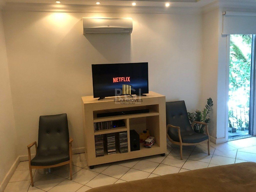 Casa para Venda - 260m², 3 dormitórios, sendo 2 suites, 2 vagas - Nonoai
