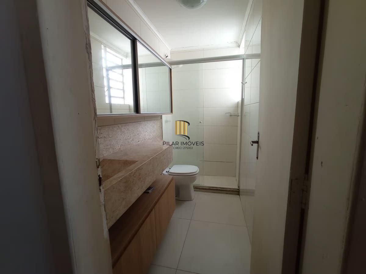 Apartamento de 1 dormitório à venda em Menino Deus, Porto Alegre.