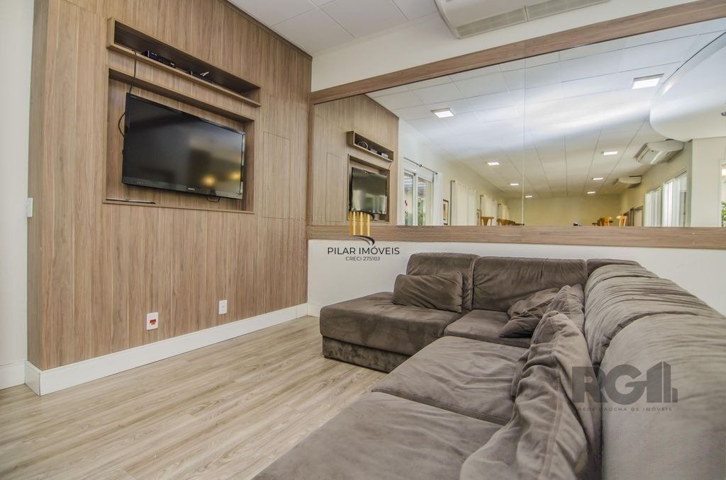 Apartamento 95m² - semi mobiliado, 3 dormitórios, 1 suíte e 2 vagas no bairro Passo da Areia