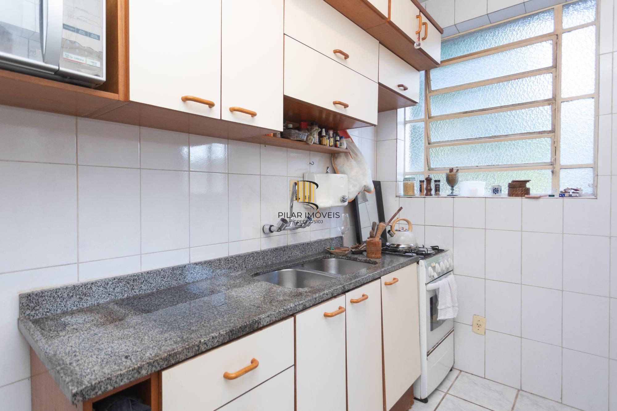 Apartamento de 02 dormitórios com vaga no bairro Boa Vista -Porto Alegre/RS