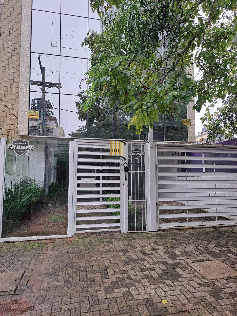 Sala Comercial no bairro Petrópolis em Porto Alegre para Alugar
