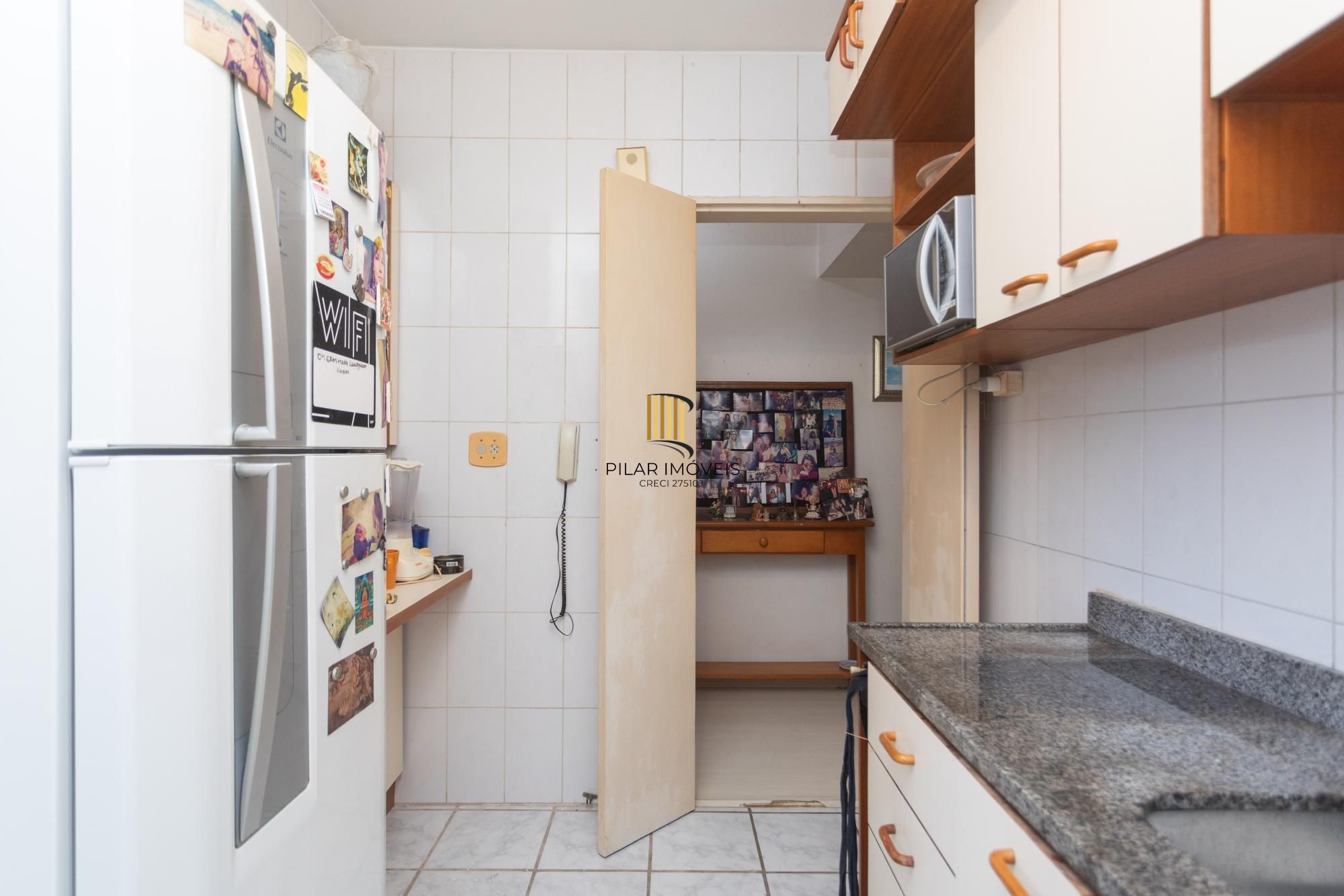 Apartamento de 02 dormitórios com vaga no bairro Boa Vista -Porto Alegre/RS