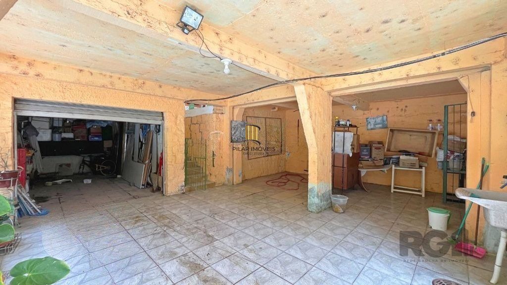 Casa à venda na Rua Marechal Mesquita, no bairro Teresópolis.