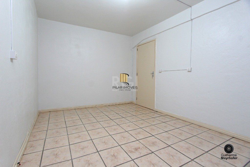 Casa para Venda - 233m², 4 dormitórios, 5 vagas - Nonoai