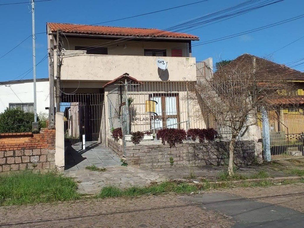 Casa para Venda - 200m², 6 dormitórios, 4 vagas - Tristeza