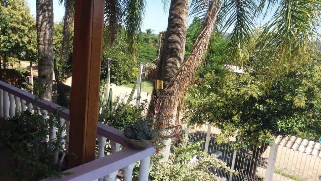 Casa para Venda - 300m², 5 dormitórios, Augusta