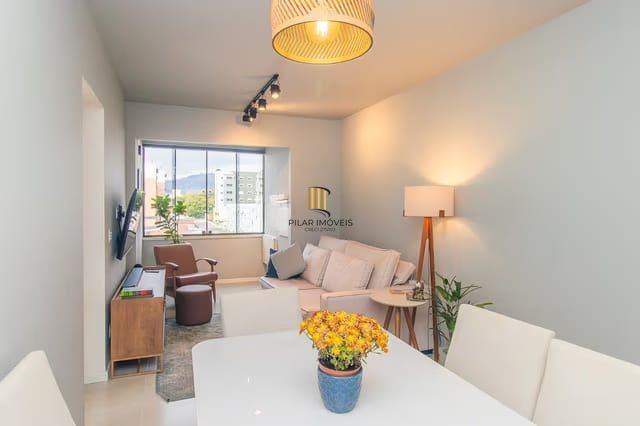 Apartamento de 2 dormitórios à venda no Bairro Partenon, Porto Alegre.