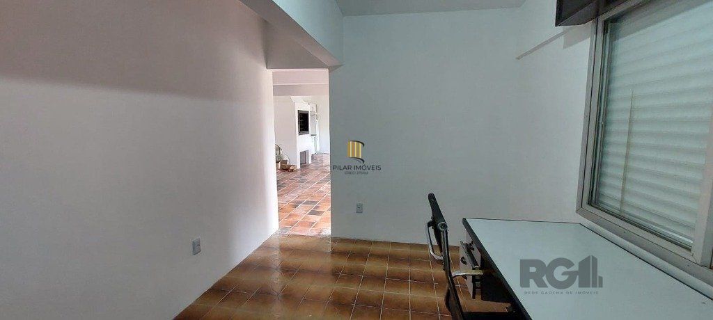 Casa com 3 dormitórios no bairro Sarandi